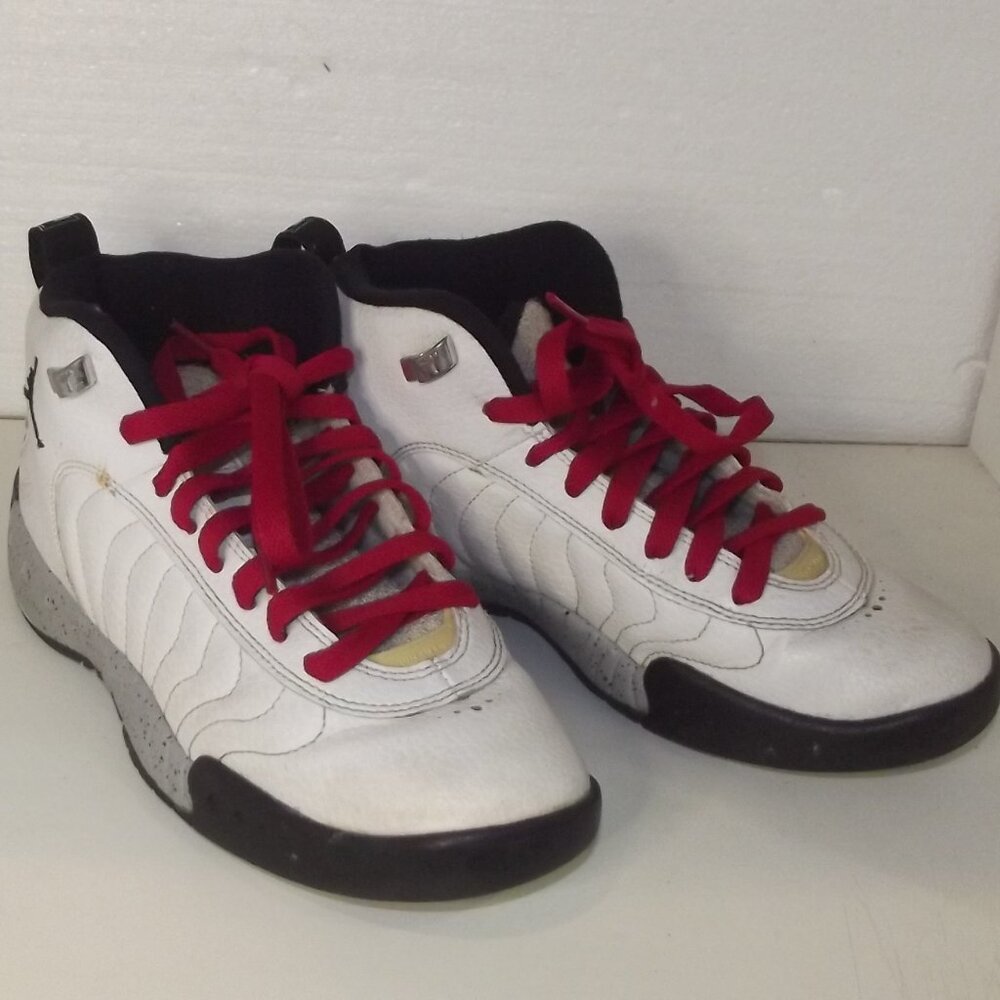 NIKE BOYS AIR JORDAN JUMPMAN BASKETBALL SHOES 907973-103 WHITE SIZE 5.5Y